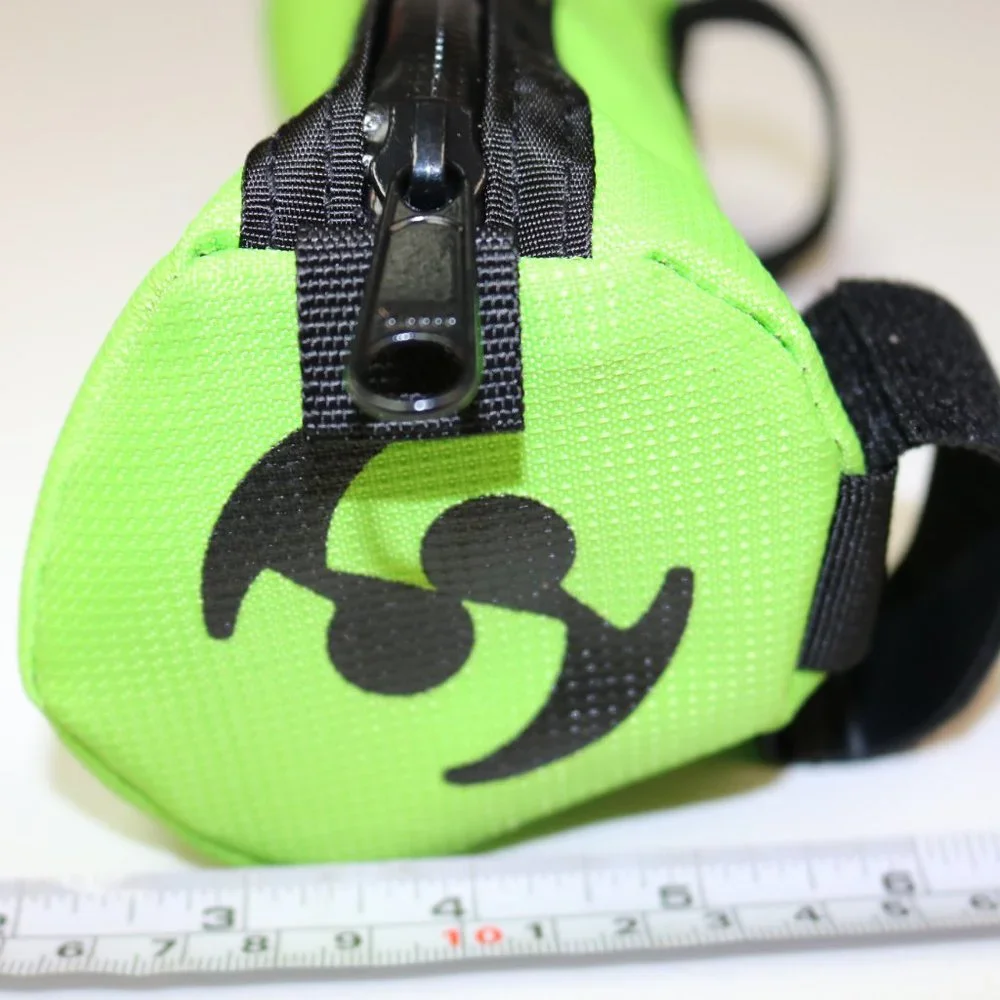 Speedsleev Diego Small Green Handlebar Bag - NEW: Retail $35 - Picture 4 of 6